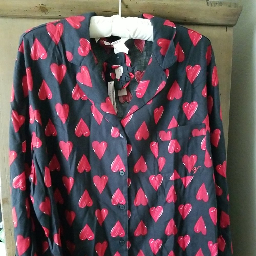 Victoria's Secret 2 Piece Pajama Set Women's XL Hearts Sleepwear Nwt